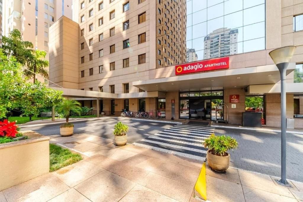 Times Square Moema - Jamaris 100 - Uh 506 Hotel Sao Paulo Exterior photo